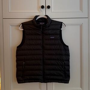 Patagonia Boys’ Down Black Sweater Vest (XXL/16-18)